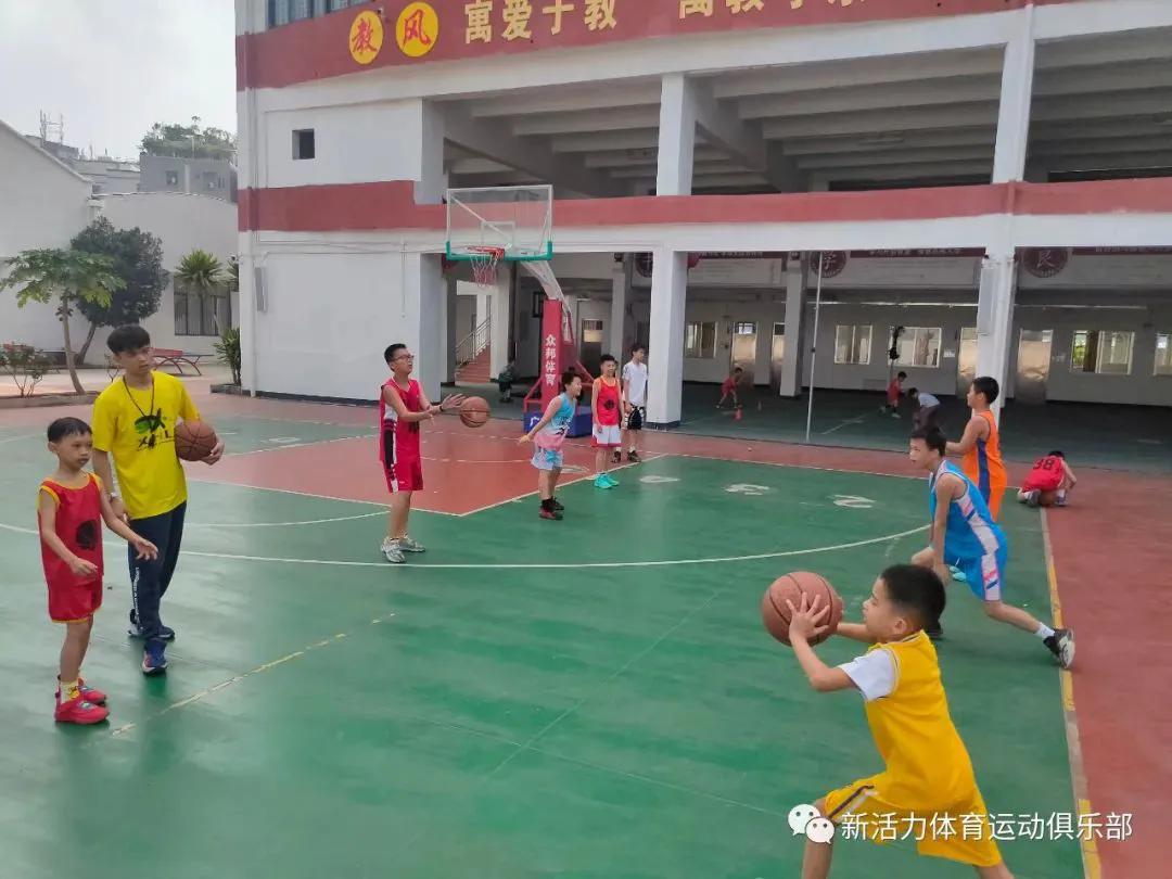 如何设计一份适合初学者的篮球爆发力训练方案?_0