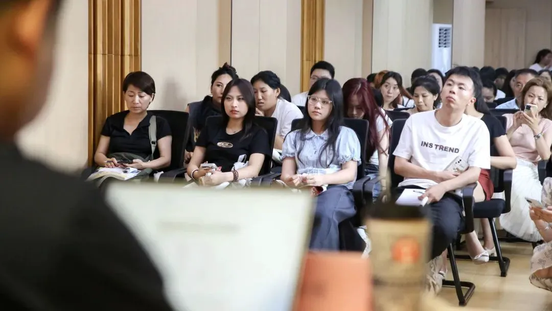 如何设计一份适合初学者的篮球爆发力训练方案?_1